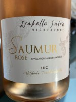 Isabelle_suire_saumur_rose_aoc_appellation_origine_controle_vienne_loudun_carre